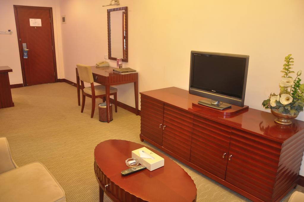 Starway Hotel Silver Zhuhai Cameră foto