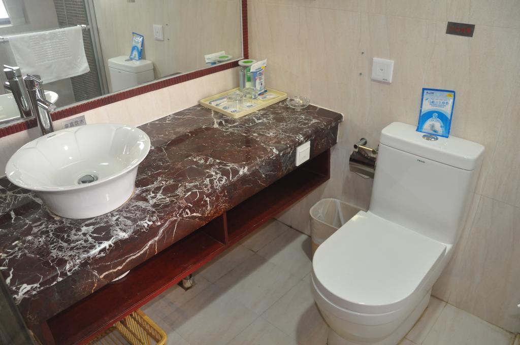 Starway Hotel Silver Zhuhai Cameră foto